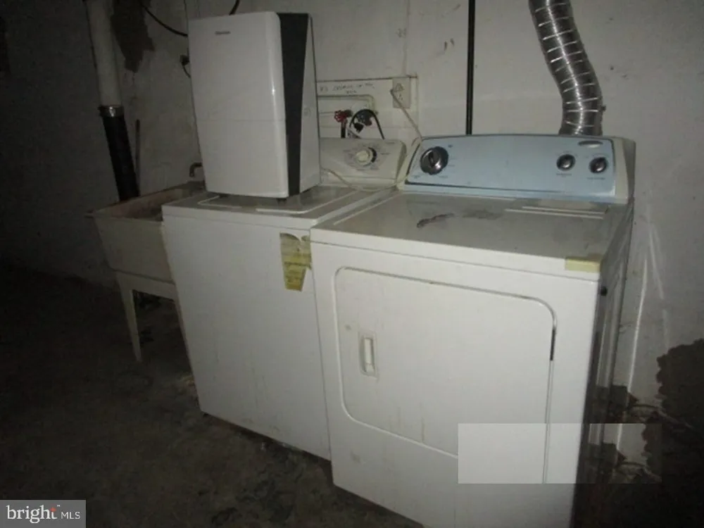 6126 11TH STREET Philadelphia, PA 19141