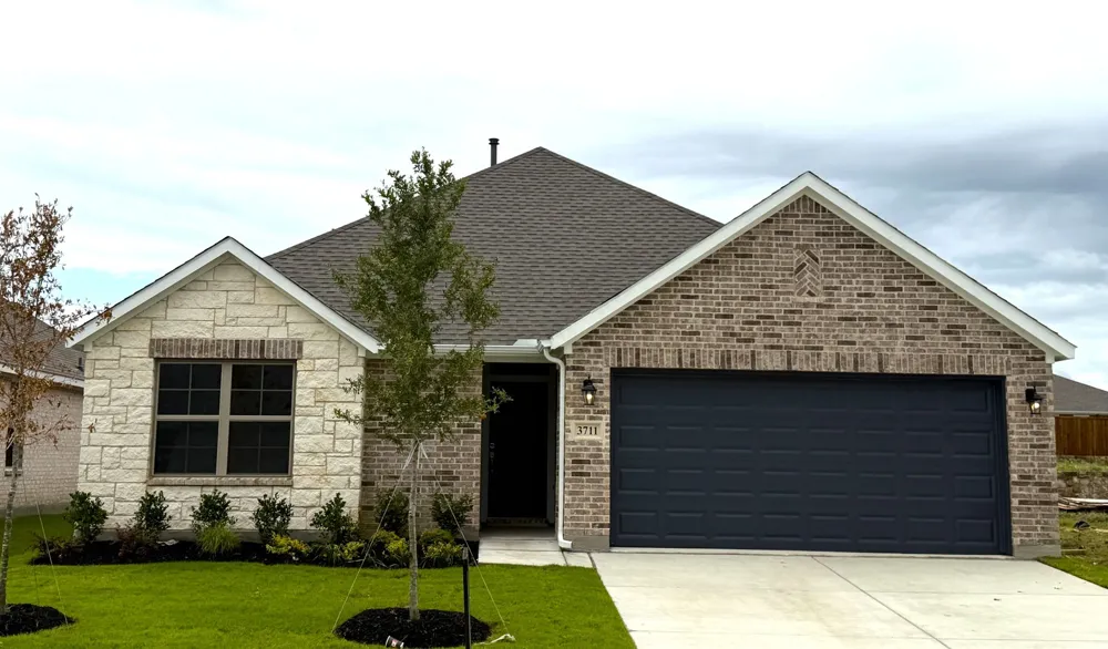 3711 Brewster Royse City, TX 75189