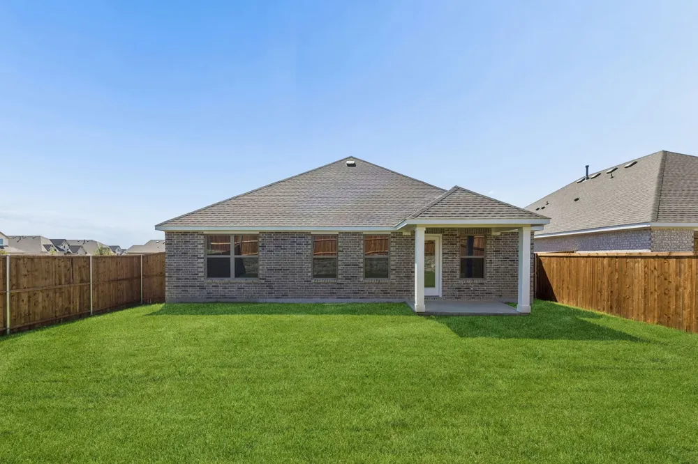 3711 Brewster Royse City, TX 75189