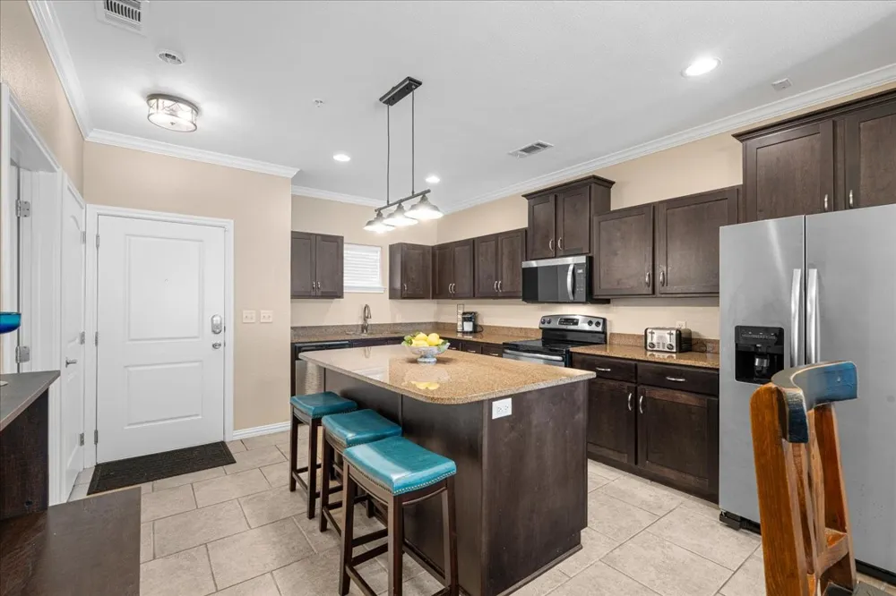 9900 Northshore Boulevard #3108 Corsicana, TX 75109