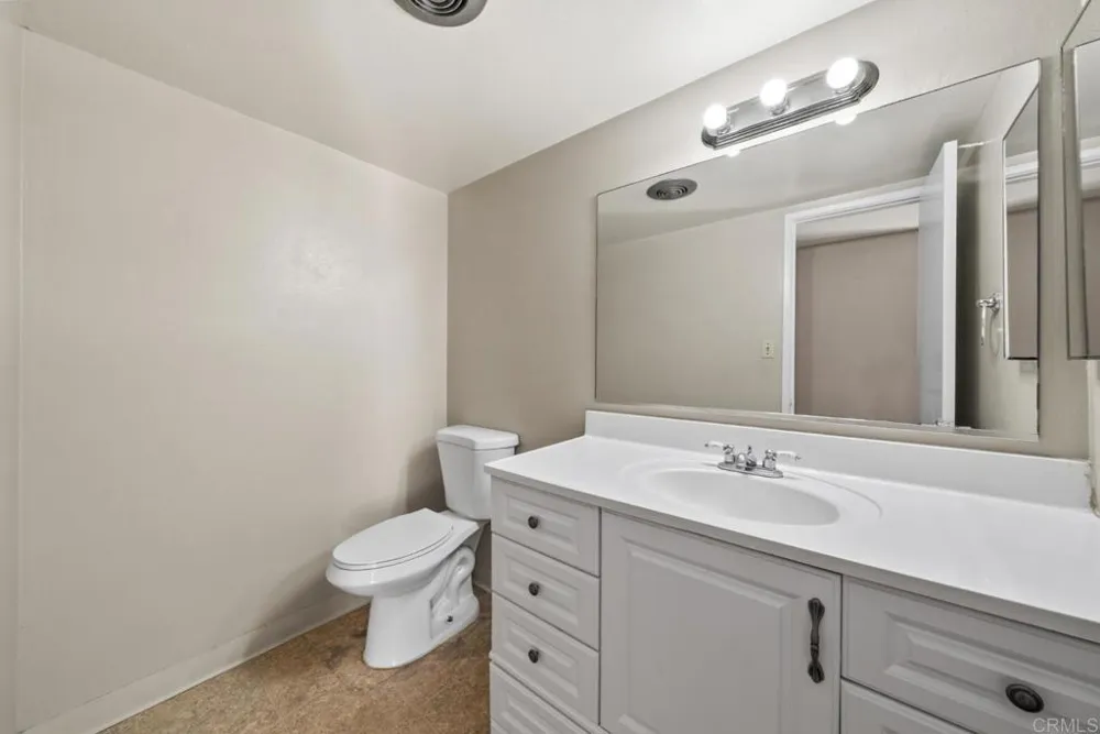 467 Woodlawn Avenue #C Chula Vista, CA 91910
