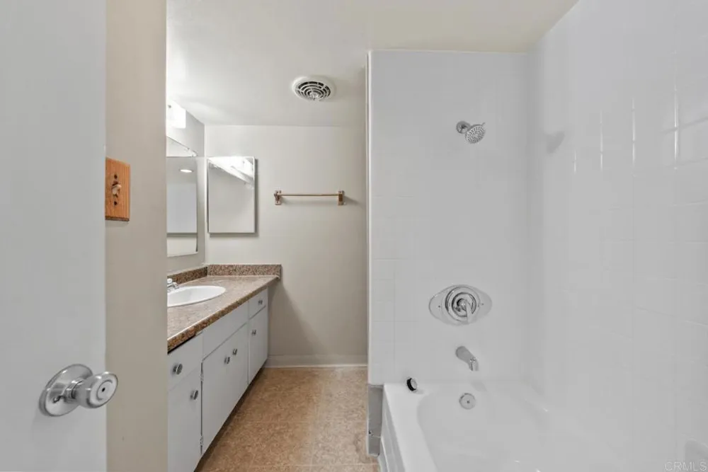 467 Woodlawn Avenue #C Chula Vista, CA 91910