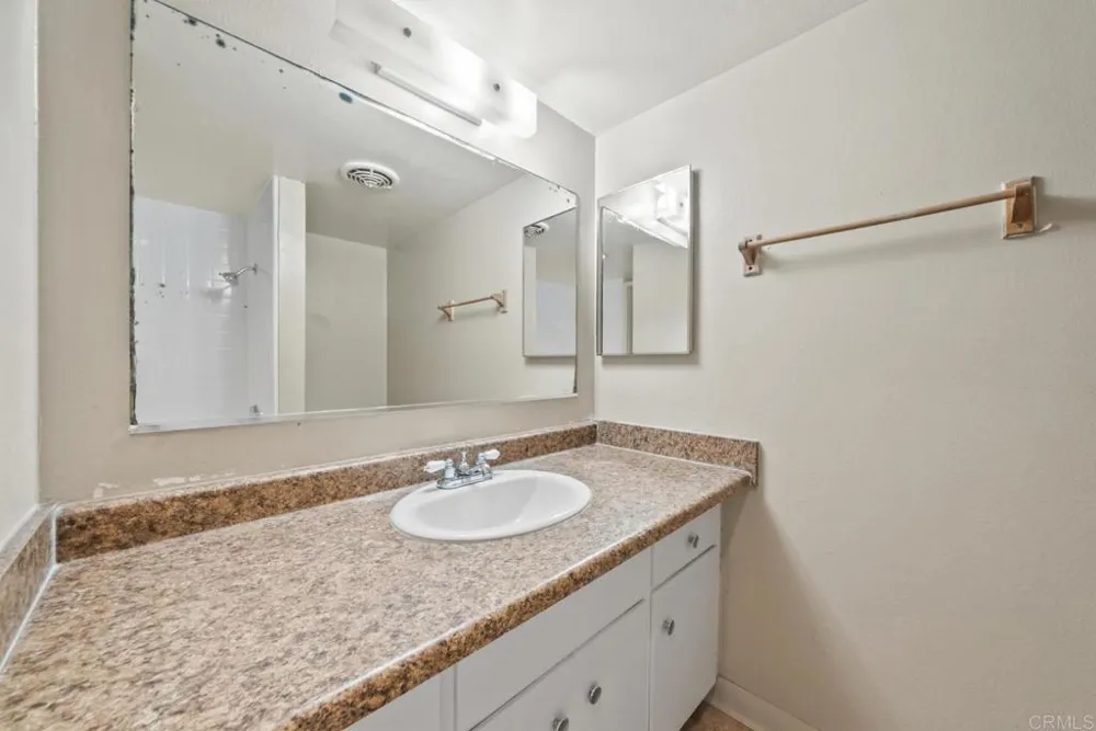 467 Woodlawn Avenue #C Chula Vista, CA 91910