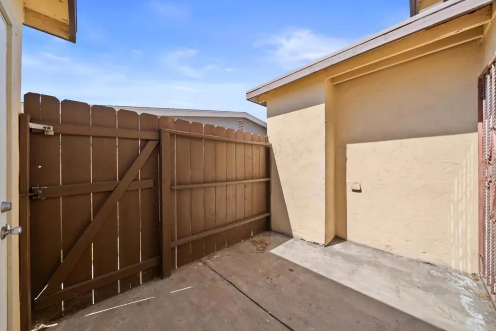 467 Woodlawn Avenue #C Chula Vista, CA 91910
