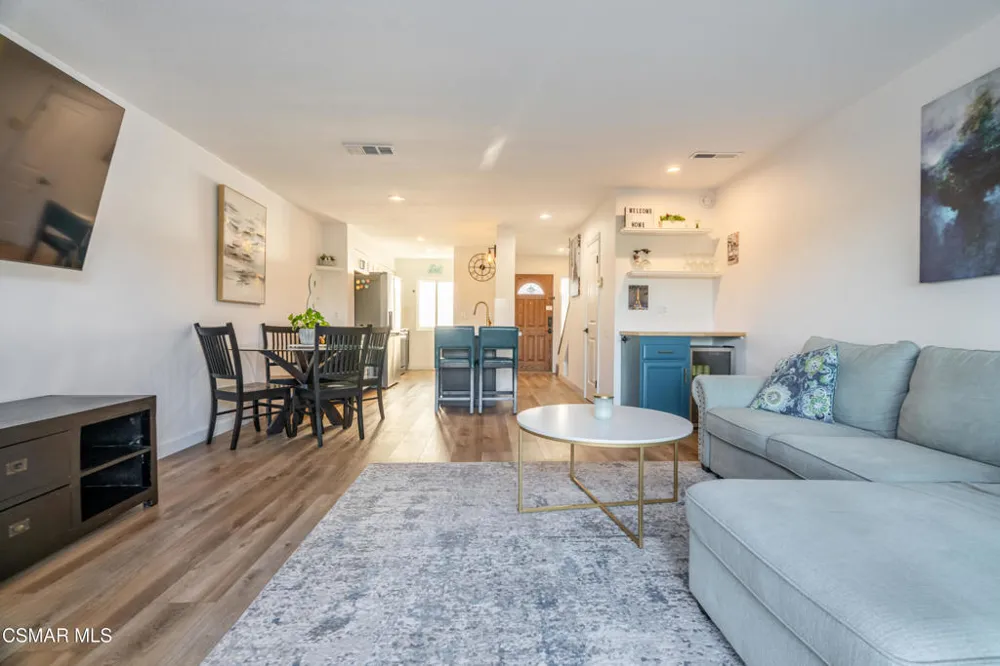 744 Tuolumne Avenue Thousand Oaks, CA 91360