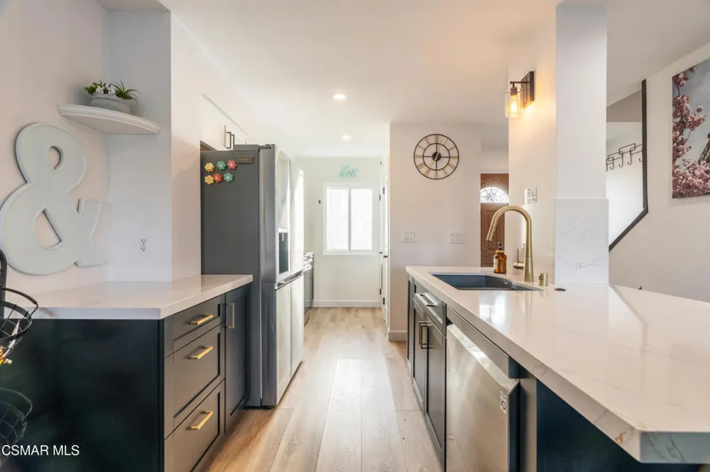 744 Tuolumne Avenue Thousand Oaks, CA 91360