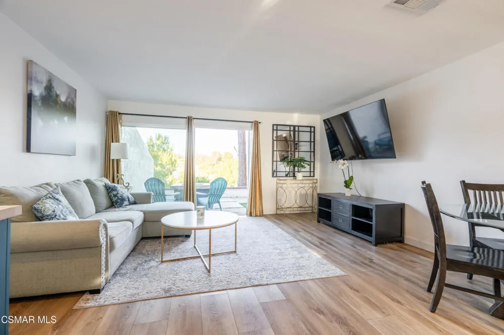 744 Tuolumne Avenue Thousand Oaks, CA 91360
