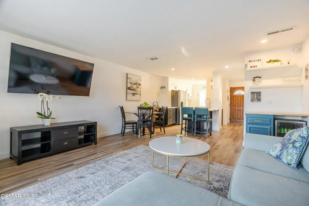 744 Tuolumne Avenue Thousand Oaks, CA 91360
