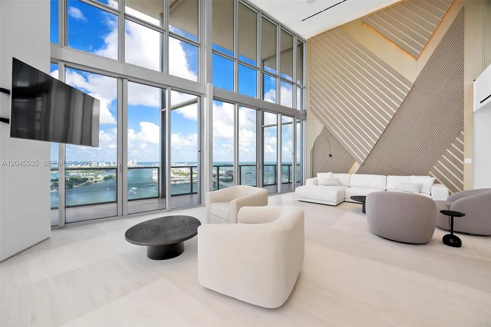 1100 Biscayne Blvd #3906 Miami, FL 33132