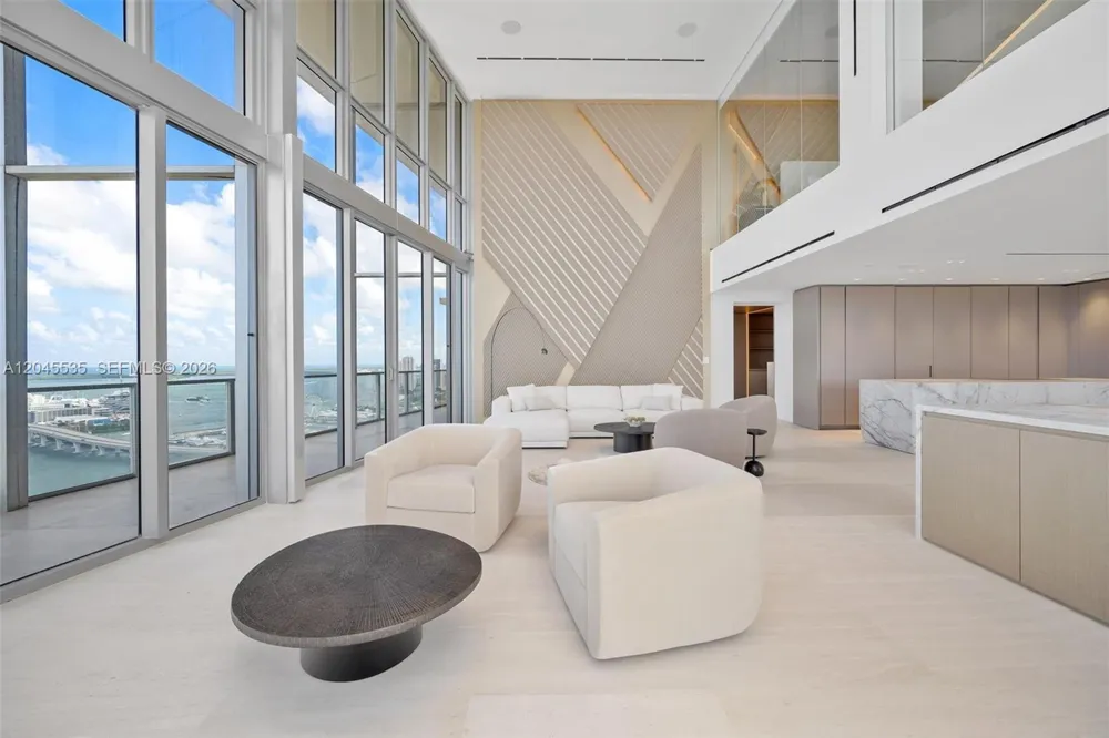 1100 Biscayne Blvd #3906 Miami, FL 33132