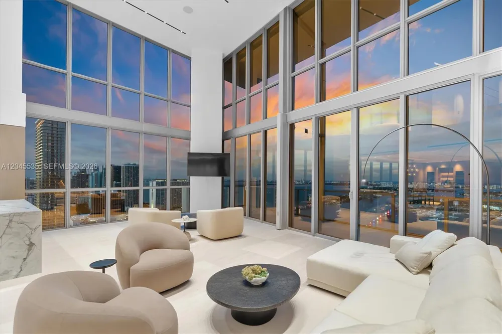 1100 Biscayne Blvd #3906 Miami, FL 33132
