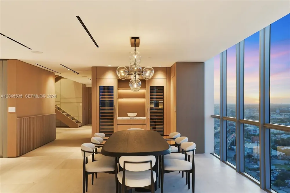 1100 Biscayne Blvd #3906 Miami, FL 33132