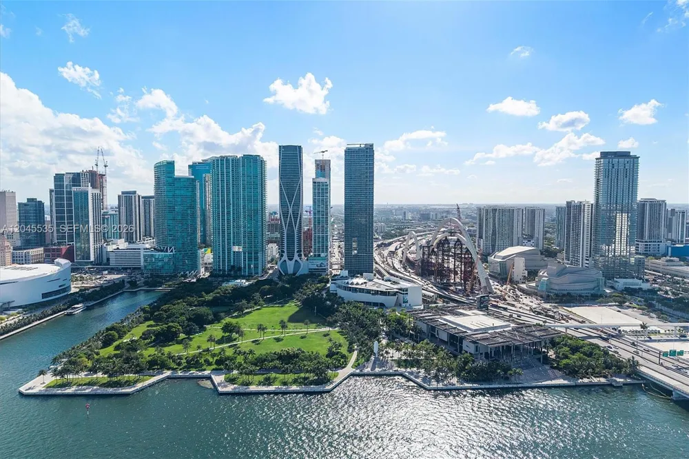 1100 Biscayne Blvd #3906 Miami, FL 33132