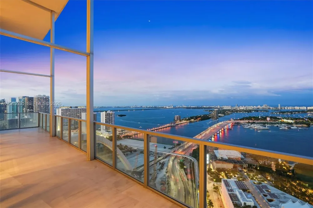 1100 Biscayne Blvd #3906 Miami, FL 33132