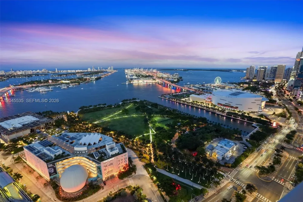 1100 Biscayne Blvd #3906 Miami, FL 33132