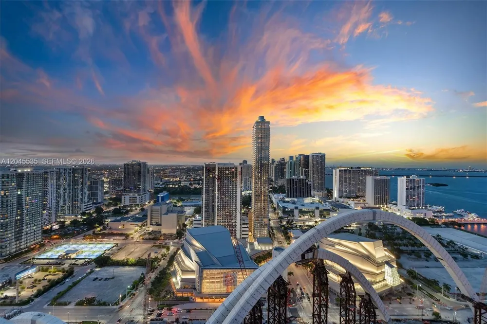 1100 Biscayne Blvd #3906 Miami, FL 33132