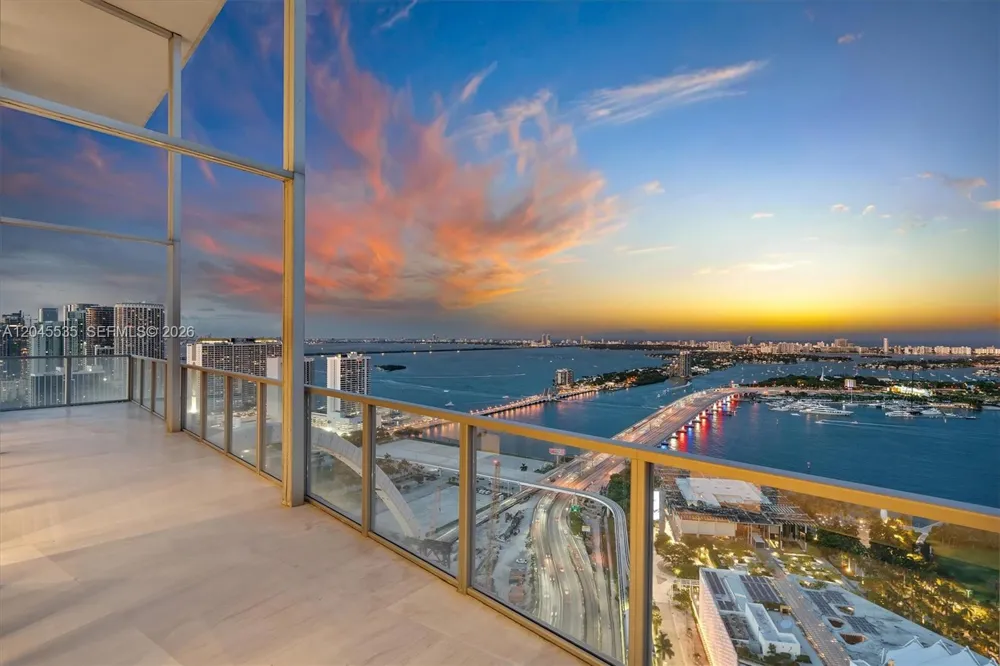 1100 Biscayne Blvd #3906 Miami, FL 33132