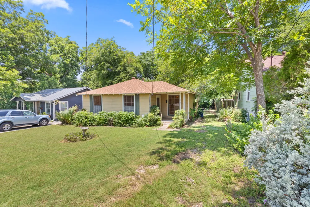3704 Cherrywood Road Austin, TX 78722