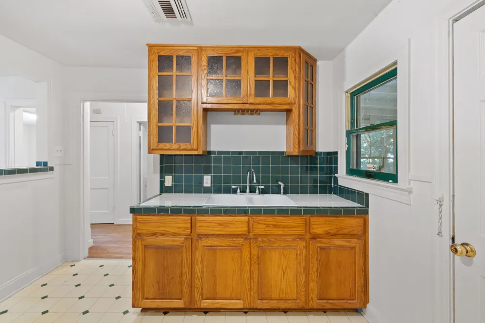 3704 Cherrywood Road Austin, TX 78722