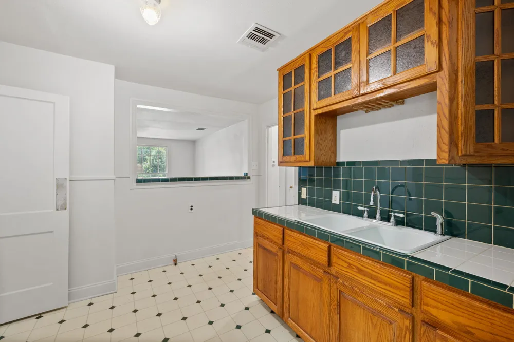 3704 Cherrywood Road Austin, TX 78722