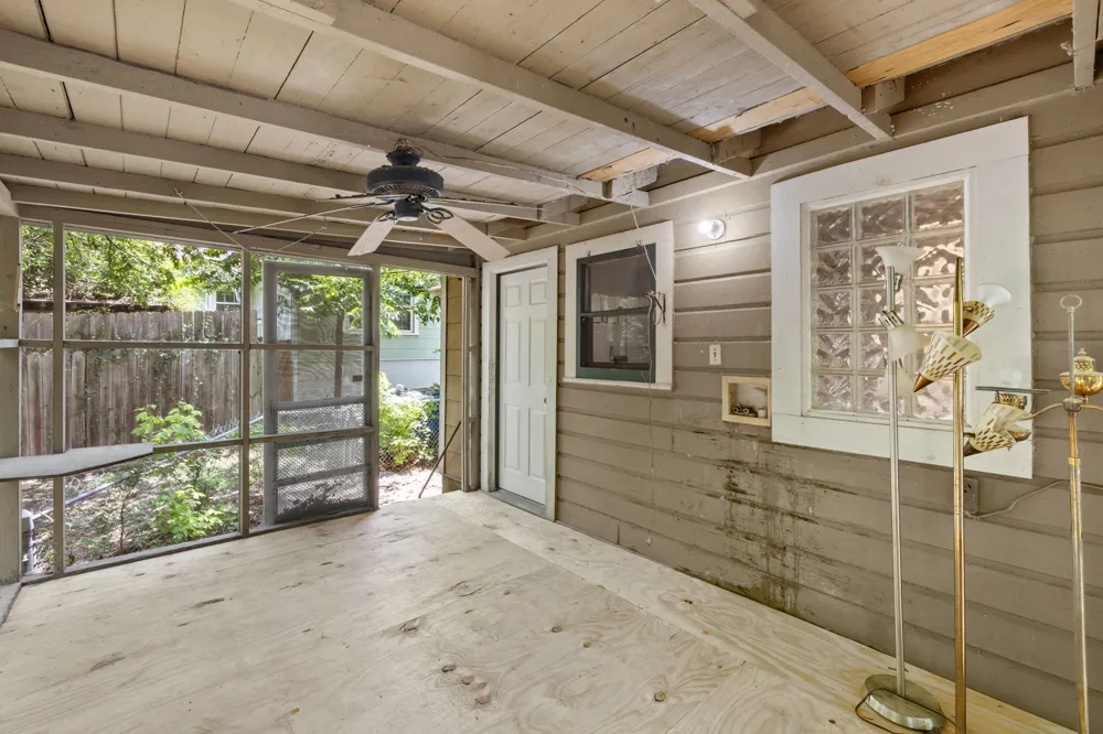 3704 Cherrywood Road Austin, TX 78722