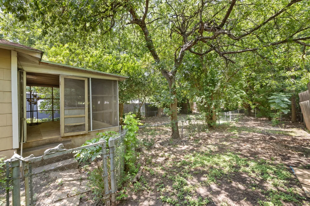 3704 Cherrywood Road Austin, TX 78722