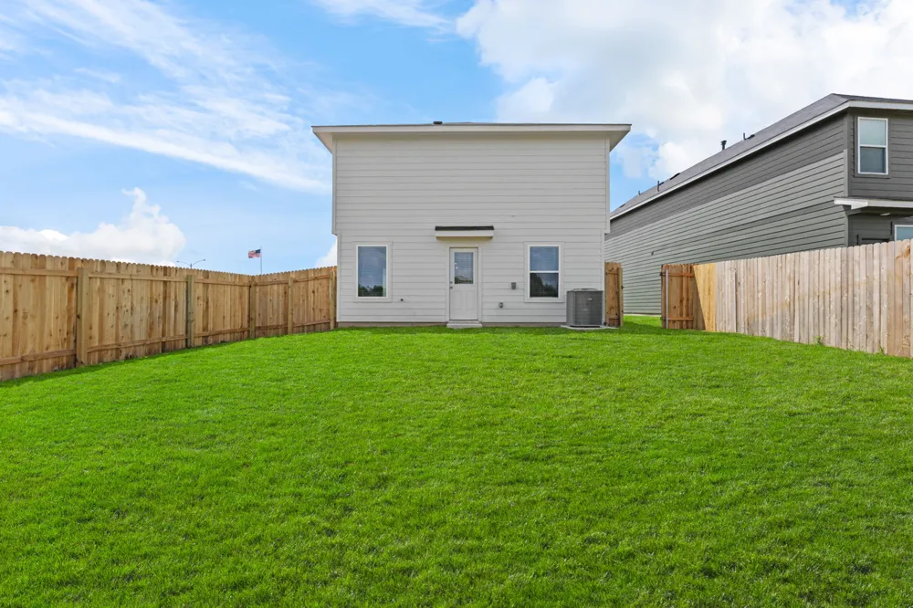 110 Kendall Lane Maxwell, TX 78656