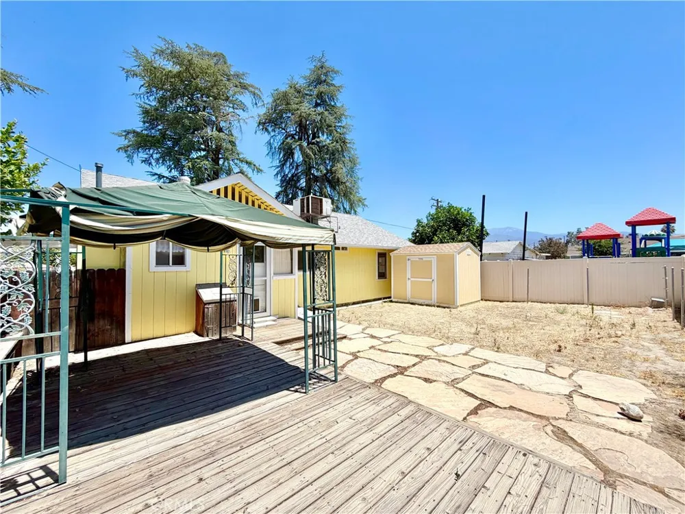 41861 Acacia Avenue Hemet, CA 92544