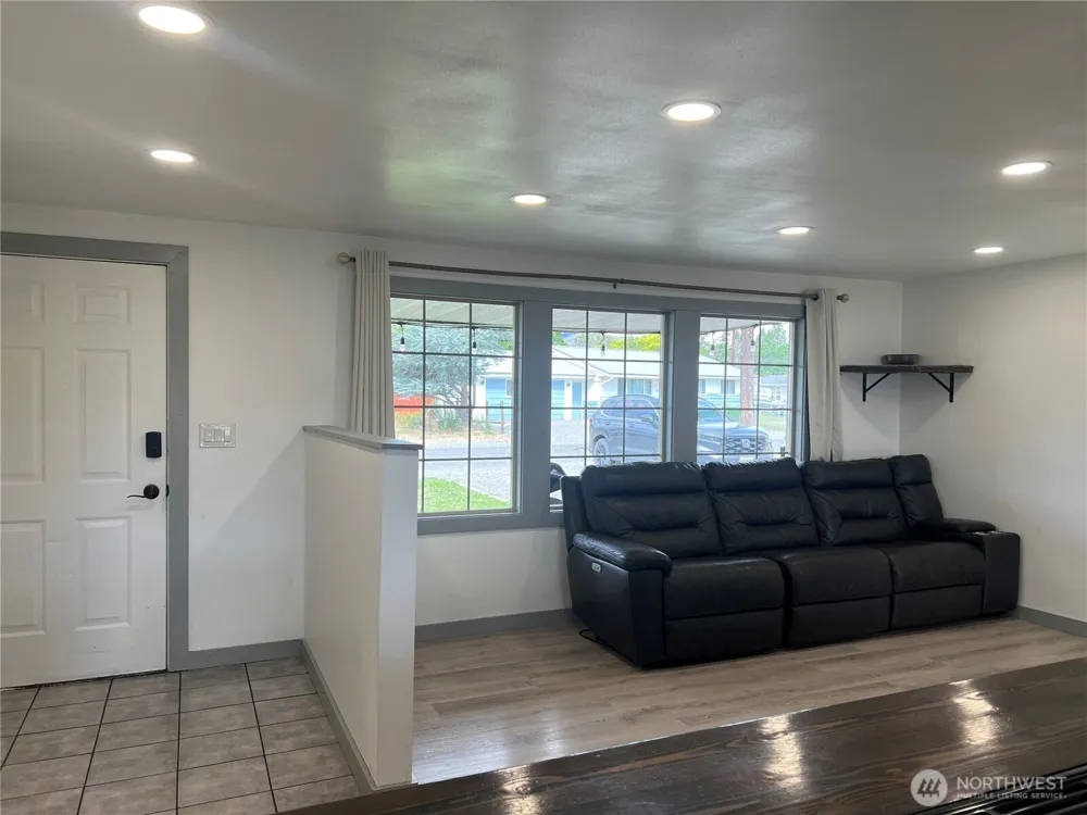 612 Skyview Drive Omak, WA 98841