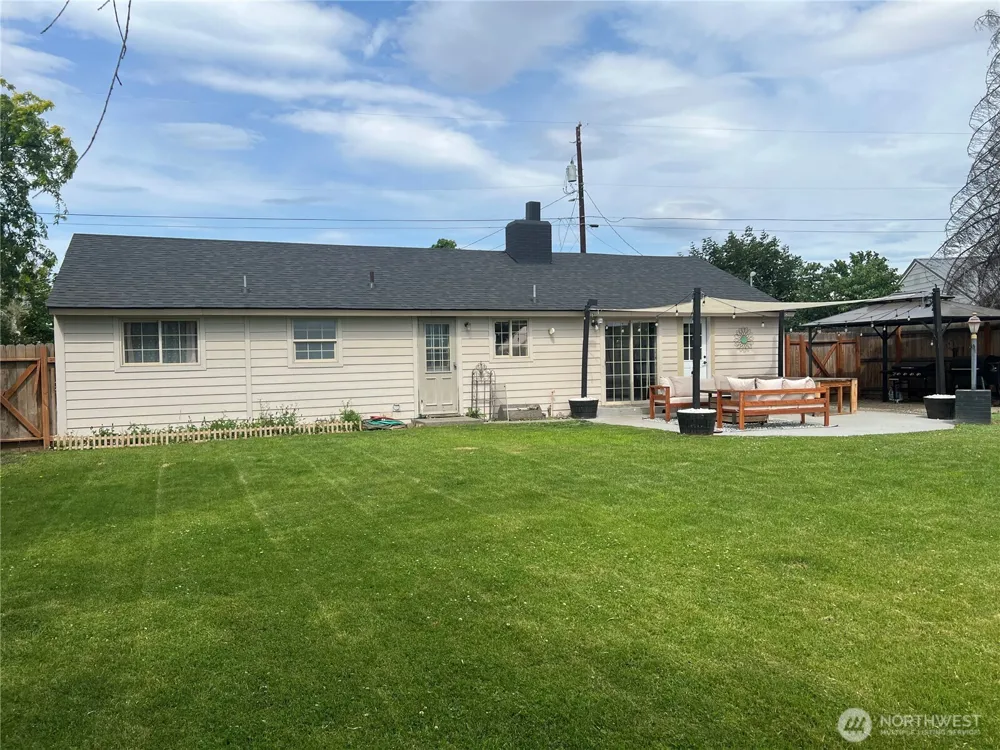 612 Skyview Drive Omak, WA 98841