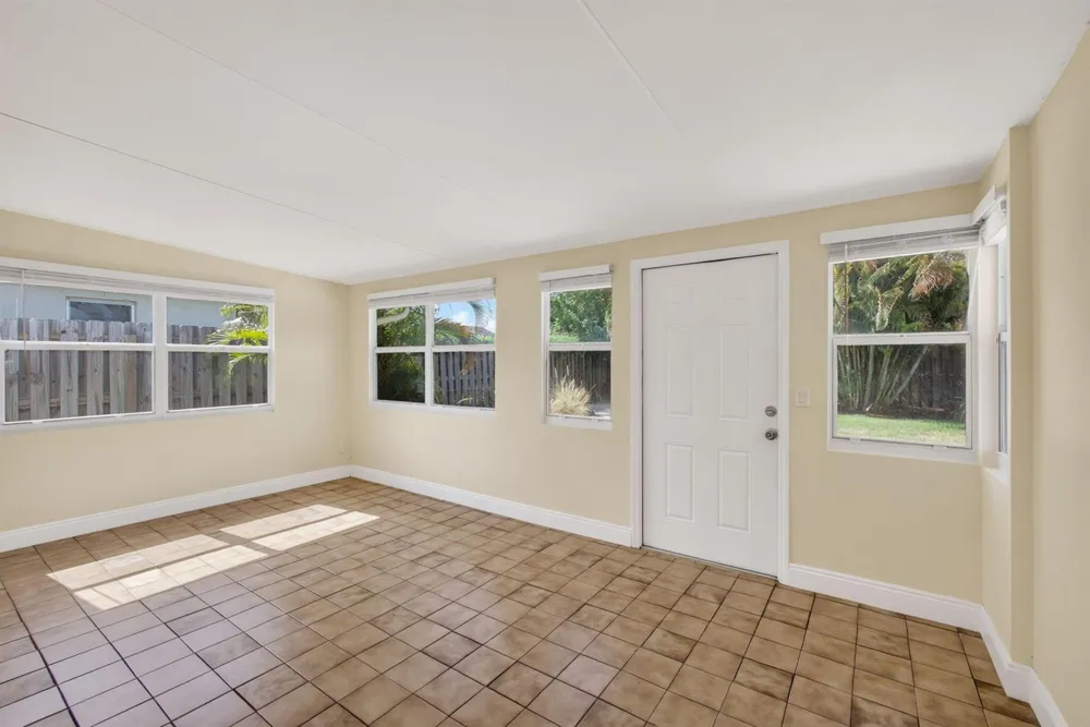 1333 W 31st Street Riviera Beach, FL 33404