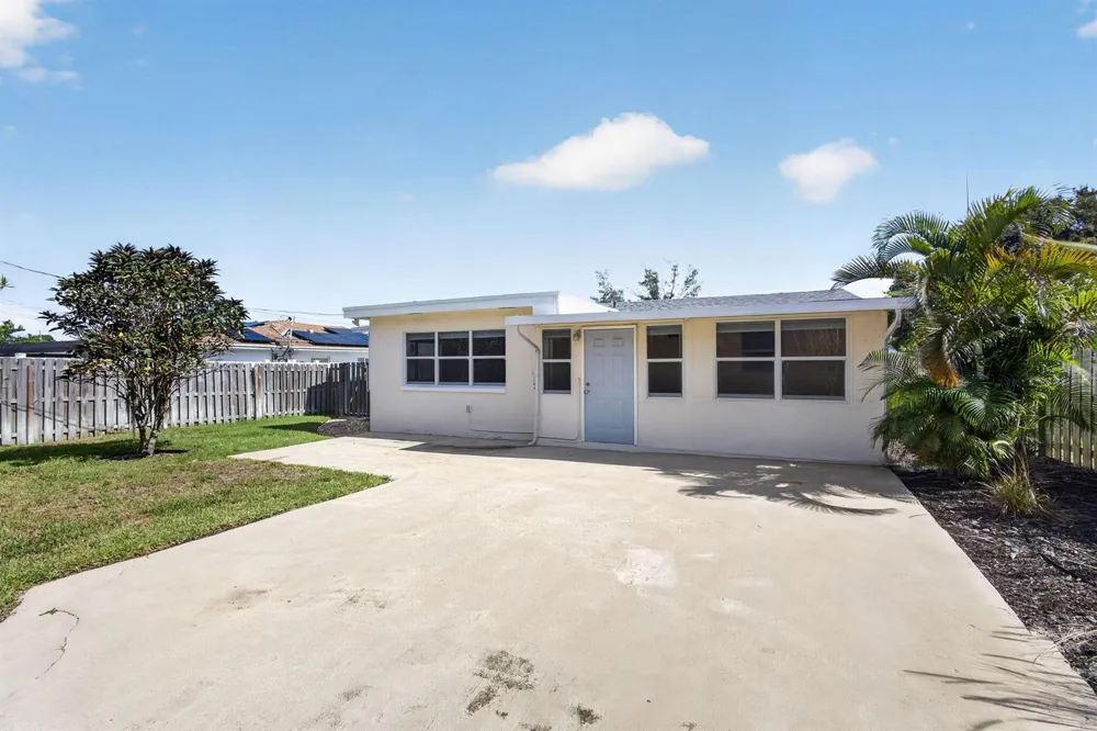1333 W 31st Street Riviera Beach, FL 33404