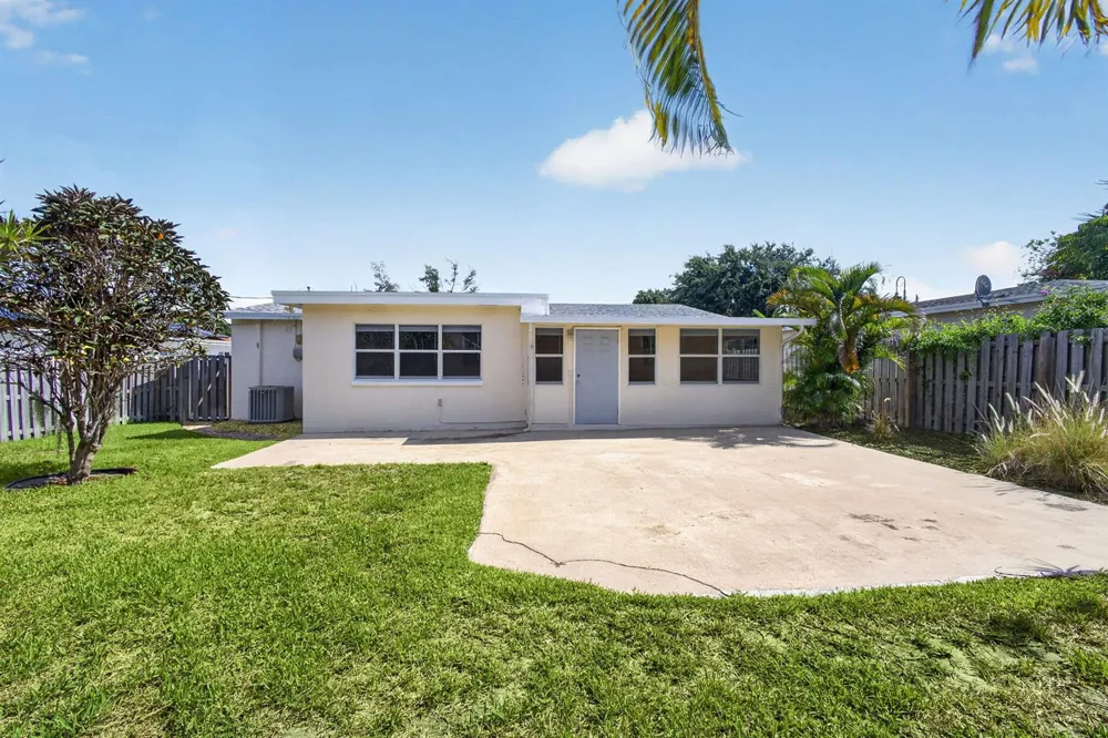 1333 W 31st Street Riviera Beach, FL 33404