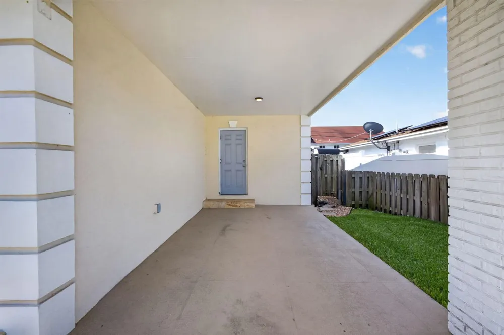1333 W 31st Street Riviera Beach, FL 33404