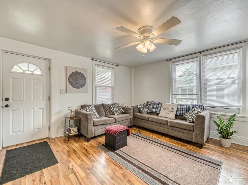 511 W 3rd Street Monroe City, MI 48161