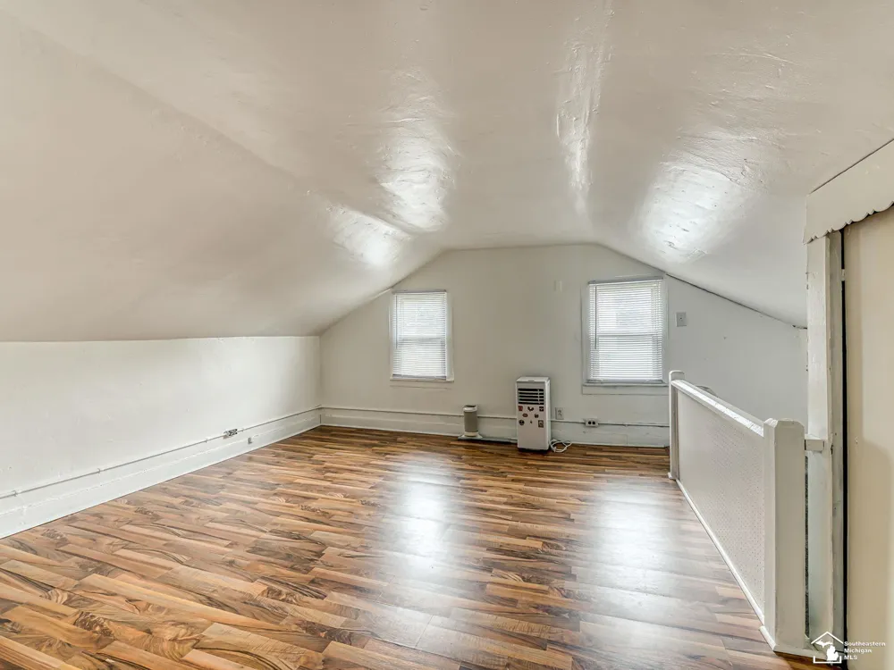511 W 3rd Street Monroe City, MI 48161