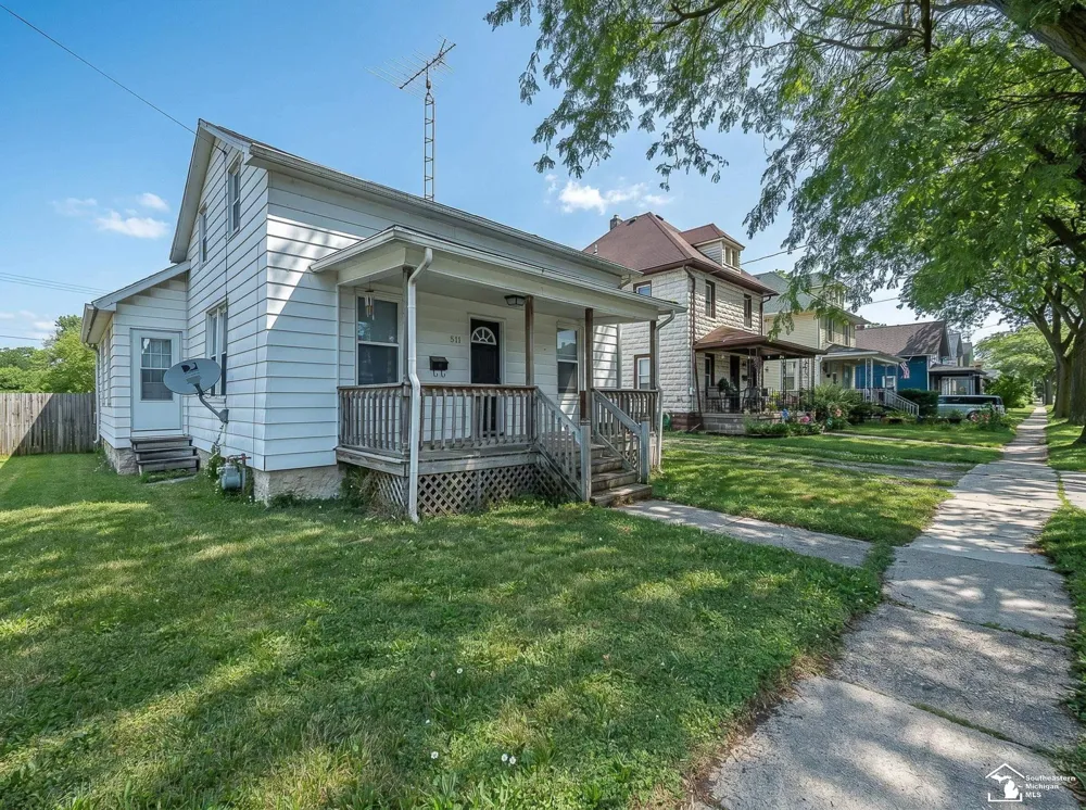 511 W 3rd Street Monroe City, MI 48161