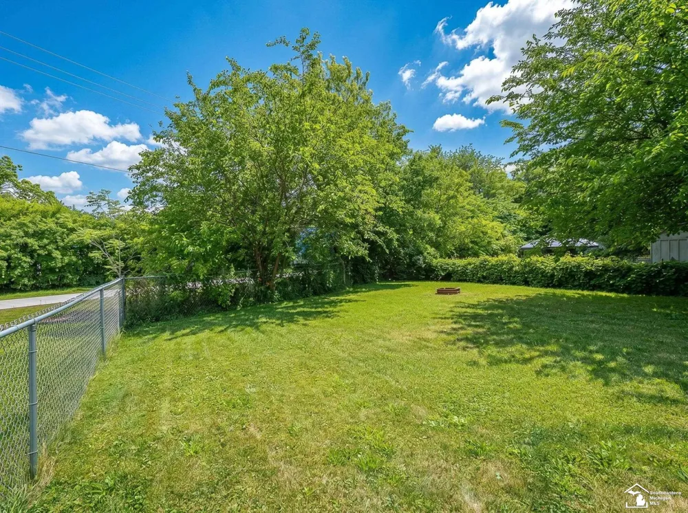 511 W 3rd Street Monroe City, MI 48161