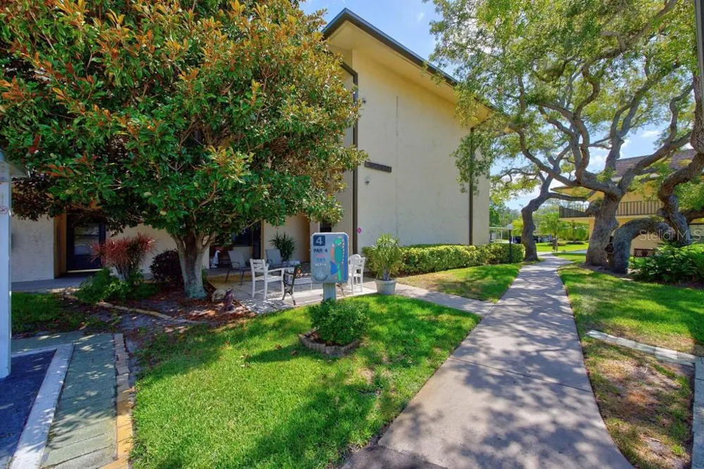 12300 VONN ROAD #4307 Largo, FL 33774