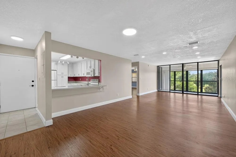 12300 VONN ROAD #4307 Largo, FL 33774