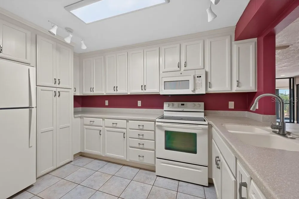 12300 VONN ROAD #4307 Largo, FL 33774