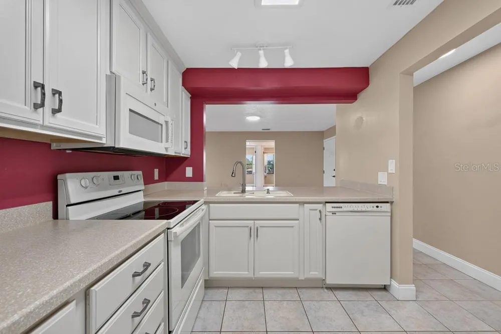 12300 VONN ROAD #4307 Largo, FL 33774