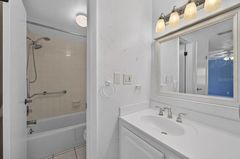 12300 VONN ROAD #4307 Largo, FL 33774