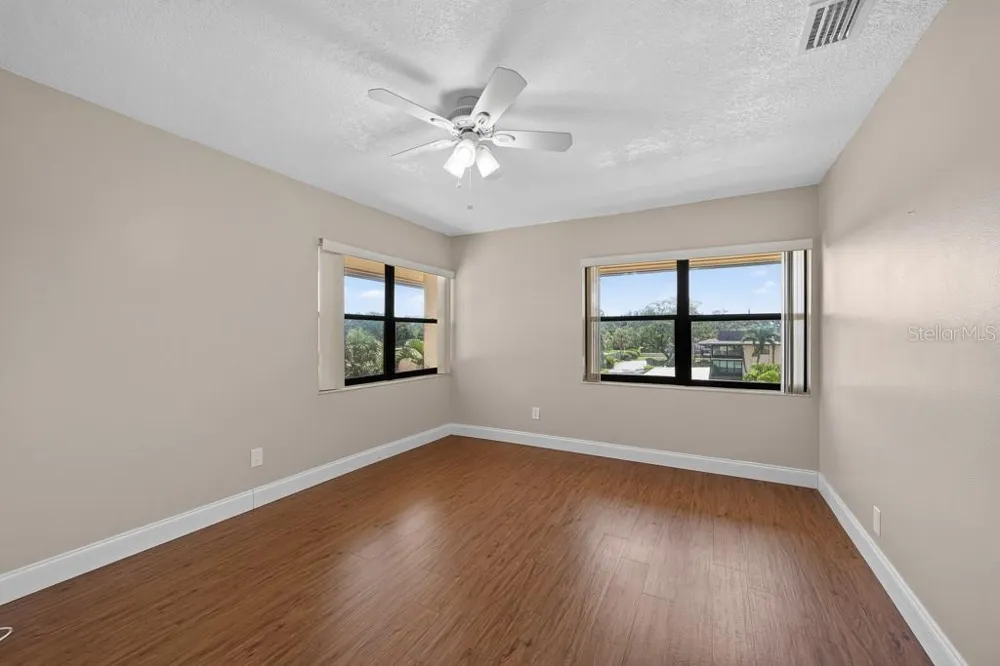 12300 VONN ROAD #4307 Largo, FL 33774