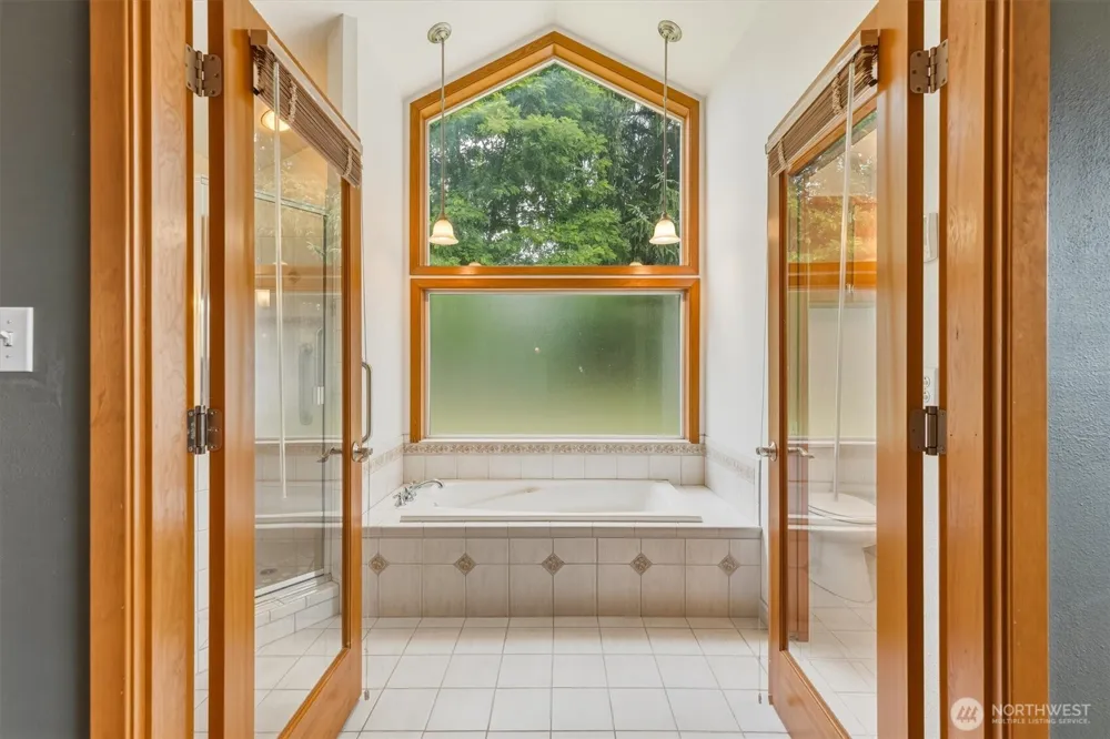716 Woodard Avenue NE Castle Rock, WA 98611