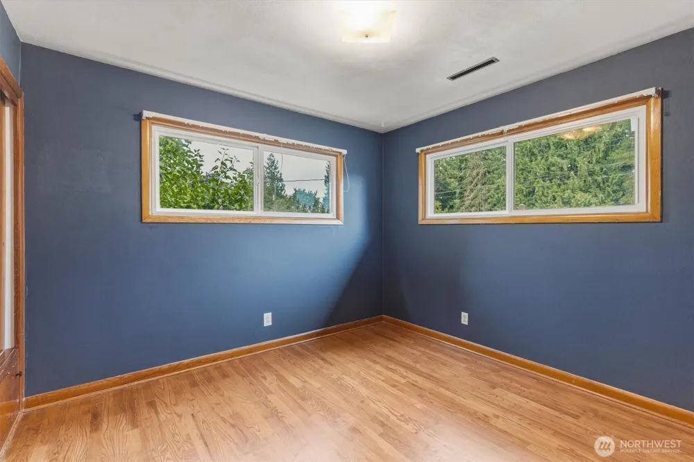 716 Woodard Avenue NE Castle Rock, WA 98611