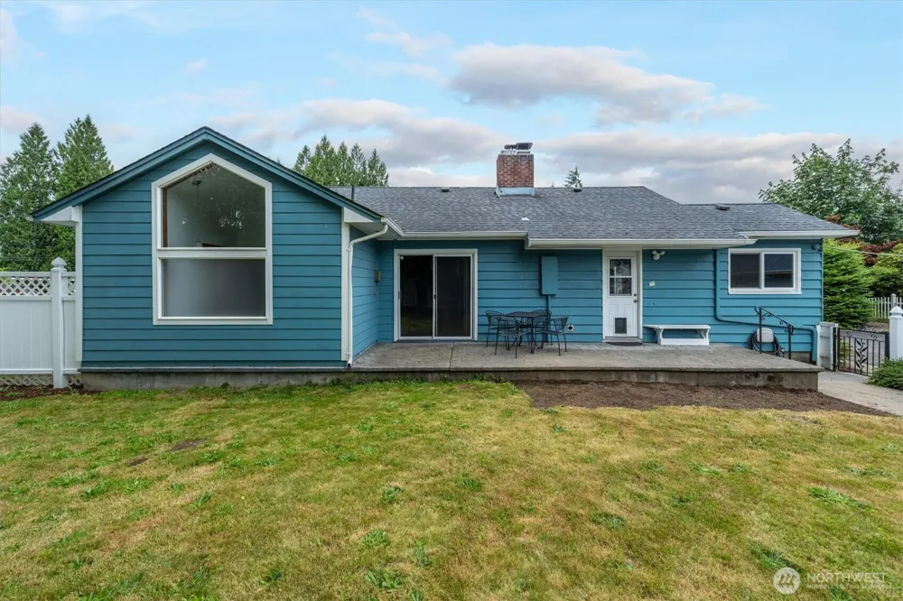 716 Woodard Avenue NE Castle Rock, WA 98611