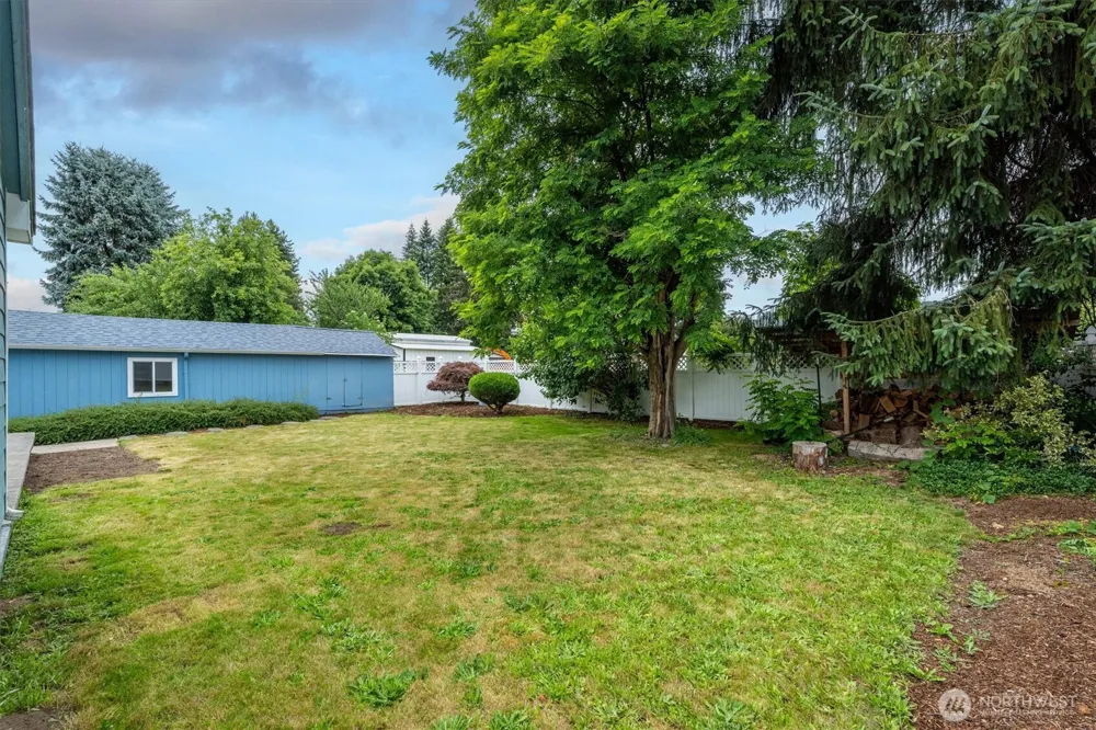 716 Woodard Avenue NE Castle Rock, WA 98611