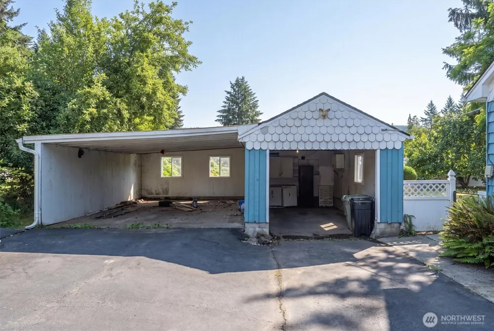 716 Woodard Avenue NE Castle Rock, WA 98611