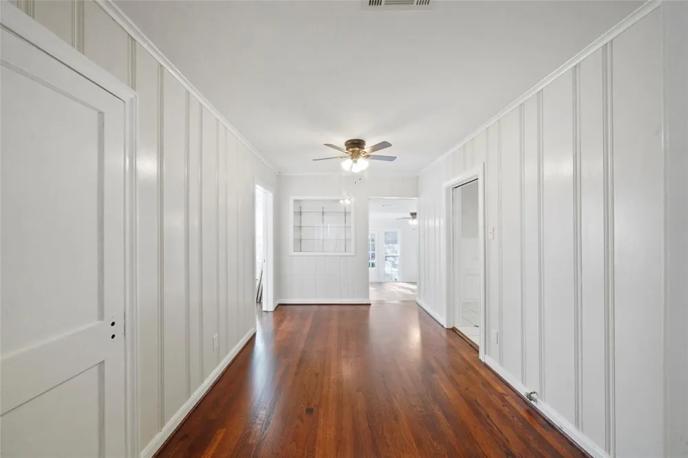 906 Gale Street Houston, TX 77009